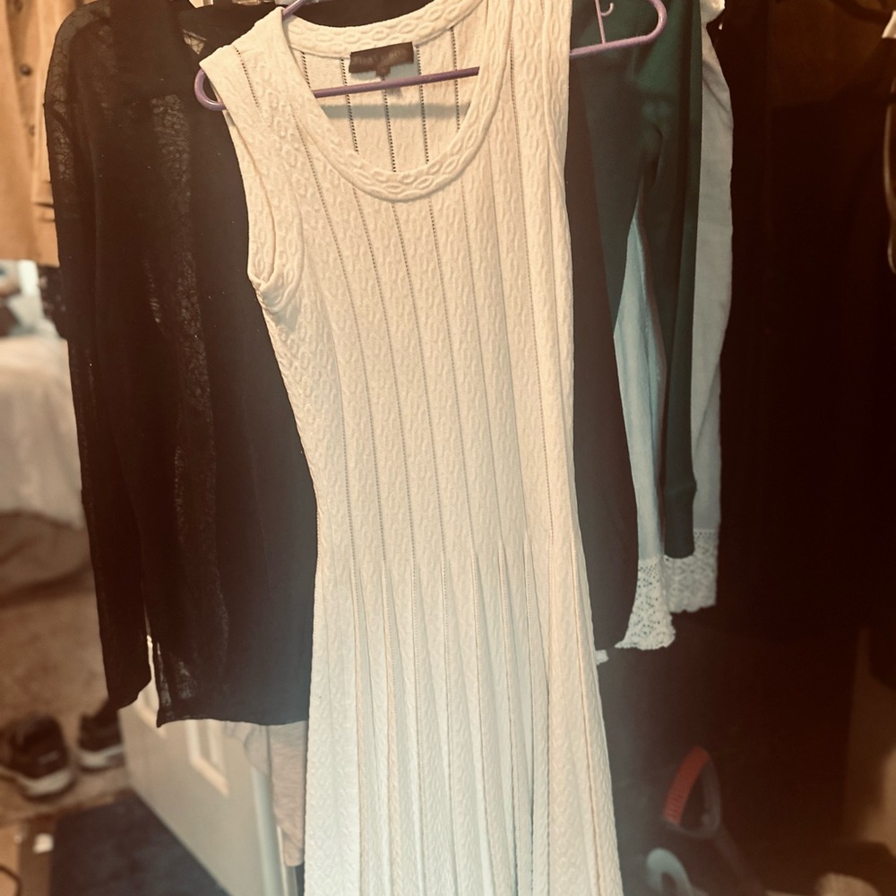 Hale Bob cream below knee pleated sleeveless dress small